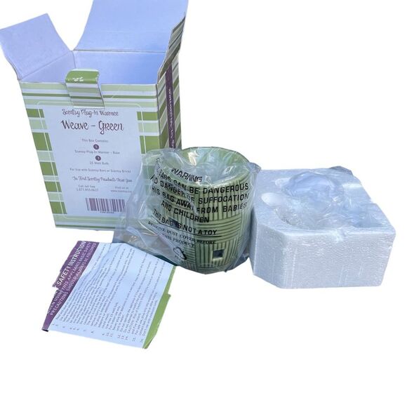 Scentsy Plug-In Warmer Weave Green New in Box - Picture 4 of 5
